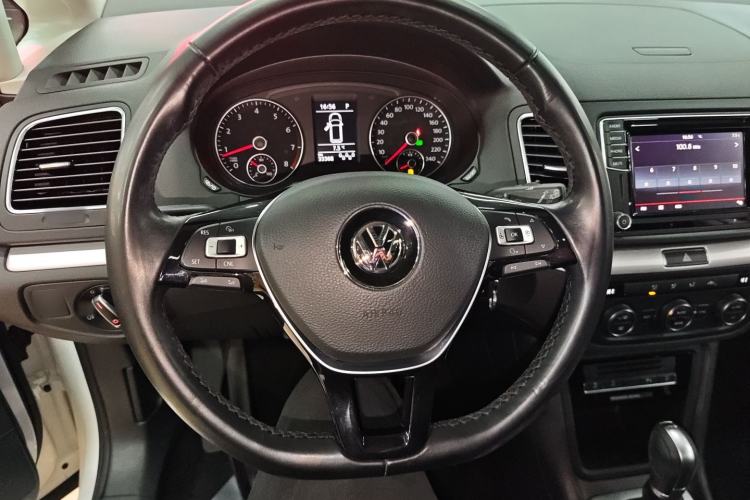 Used Volkswagen Sharan 2018 280TSI Enjoyment Model 7 Seats Steering Wheel