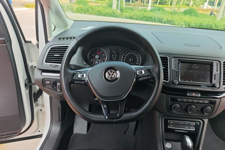 Used Volkswagen Sharan 2018 380TSI Enjoyment Edition Premium 7-Seater Steering Wheel