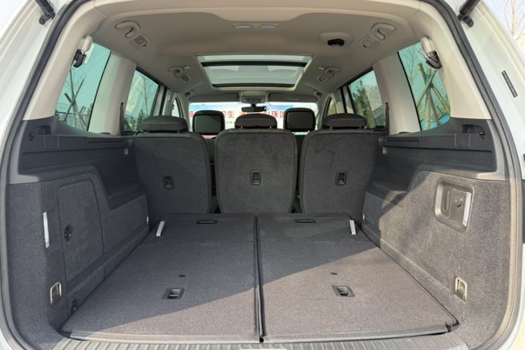 Used Volkswagen Sharan 2018 Revised Version 380TSI Comfort Edition 7-Seater Trunk