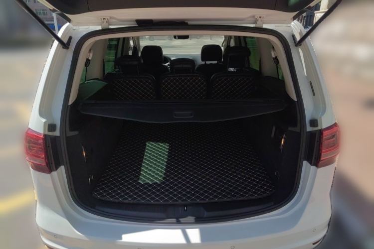 Used Volkswagen Sharan 2018 380TSI Comfort Edition 7-Seater Trunk