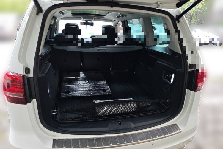 Used Volkswagen Sharan 2018 380TSI Comfort Edition 7-Seater Trunk