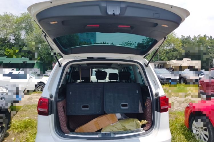 Used Volkswagen Sharan 2018 380TSI Comfort Edition 7-Seater Trunk
