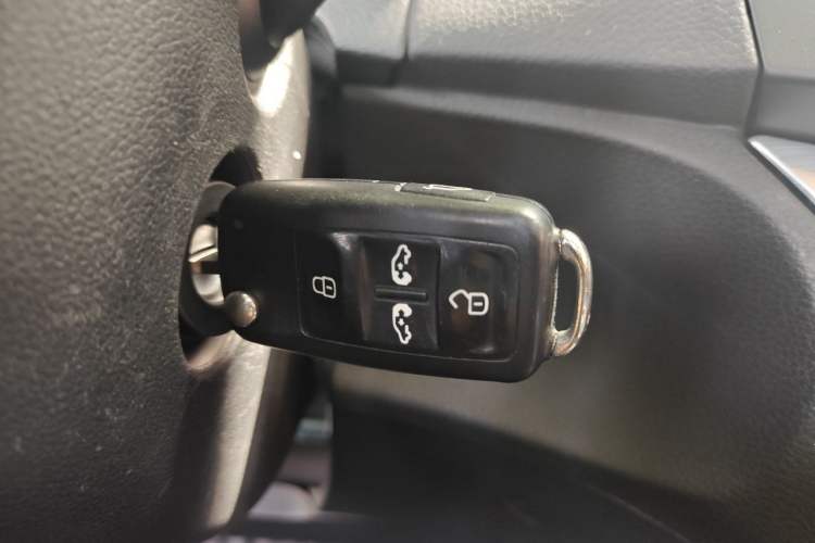 Used Volkswagen Sharan 2018 380TSI Comfort Edition 7-Seater Vehicle Key