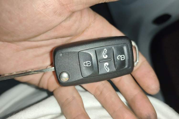 Used Volkswagen Sharan 2018 380TSI Comfort Edition 6-Seater Vehicle Key