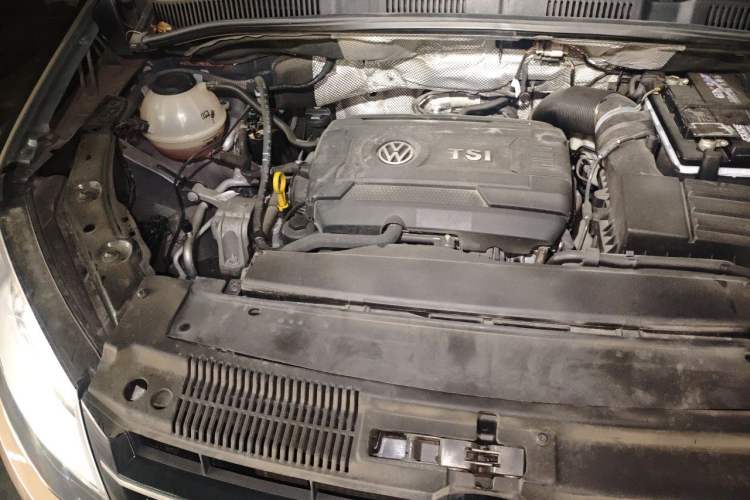 Used Volkswagen Sharan 2018 380TSI Comfort Edition 7-Seater Engine Bay Right