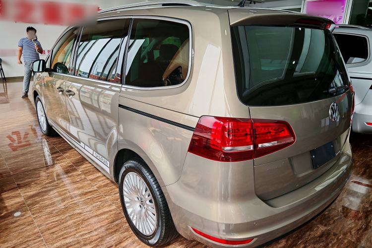Used Volkswagen Sharan 2018 380TSI Comfort Edition 7-Seater Exterior 3