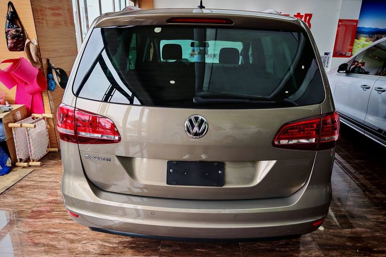 Used Volkswagen Sharan 2018 380TSI Comfort Edition 7-Seater Exterior 4