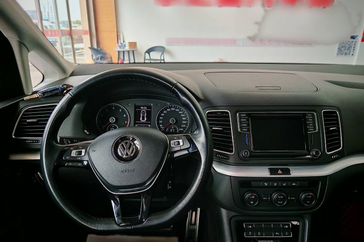 Used Volkswagen Sharan 2018 380TSI Comfort Edition 7-Seater Interior 5