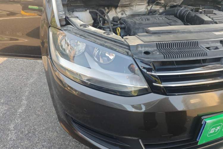 Used Volkswagen Sharan 2018 380TSI Comfort Edition 7-Seater Right Front Headlight