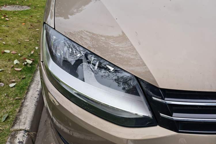 Used Volkswagen Sharan 2018 380TSI Comfort Edition 7-Seater Right Front Headlight