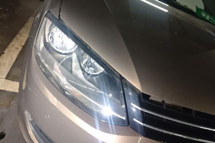 Used Volkswagen Sharan 2018 380TSI Comfort Edition 7-Seater Right Front Headlight