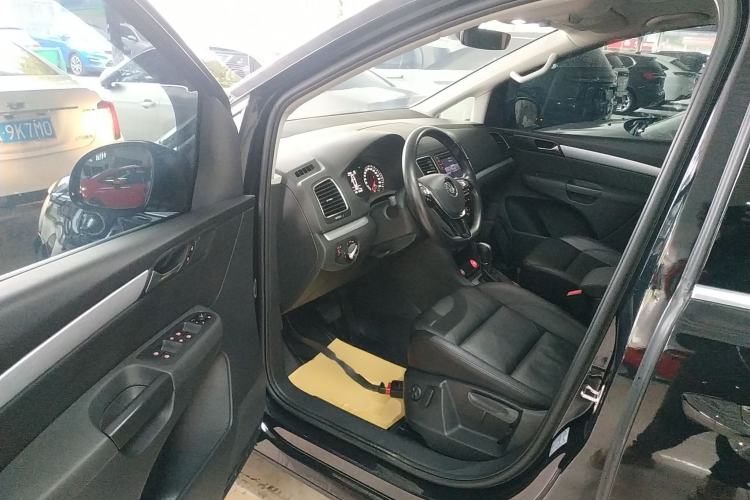 Used Volkswagen Sharan 2019 380TSI Comfort Edition 7-Seater Driver Seat