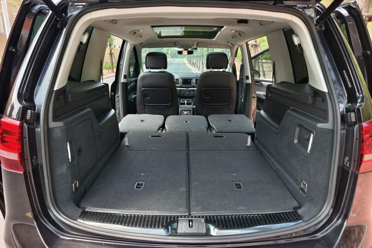 Used Volkswagen Sharan 2019 380TSI Comfort Edition 7-Seater Headliner