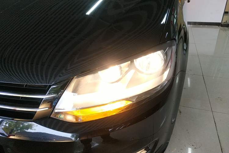Used Volkswagen Sharan 2019 380TSI Comfort Edition 7-Seater Left Front Headlight