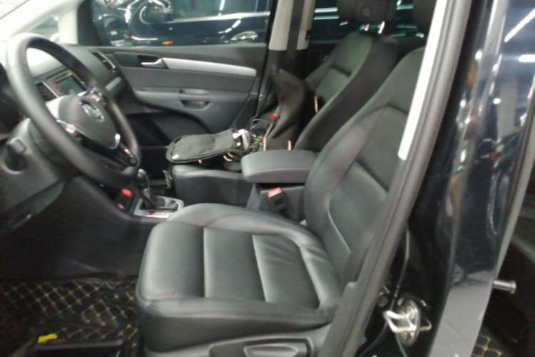 Used Volkswagen Sharan 2019 380TSI Comfort Edition 7-Seater Left Front Seat