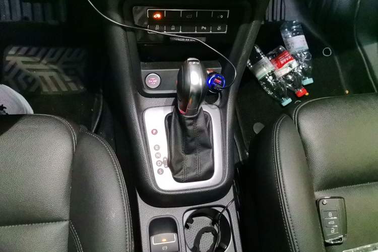 Used Volkswagen Sharan 2019 380TSI Comfort Edition 7-Seater Gear Lever