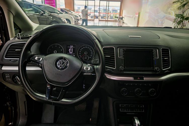 Used Volkswagen Sharan 2019 380TSI Comfort Edition 7-Seater Interior 1