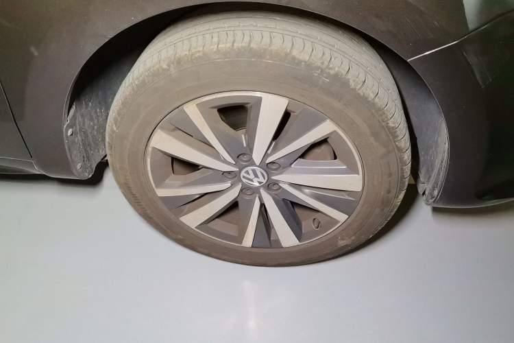 Used Volkswagen Sharan 2019 380TSI Comfort Edition 7-Seater Right Front Wheel Hub