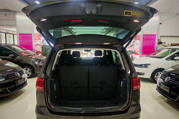 Used Volkswagen Sharan 2019 380TSI Comfort Edition 7-Seater Trunk