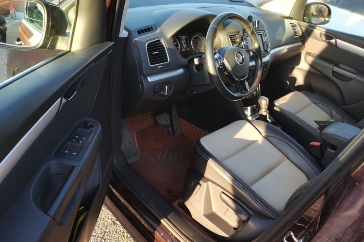 Used Volkswagen Sharan 2019 380TSI Comfort Edition 7-Seater Driver Seat
