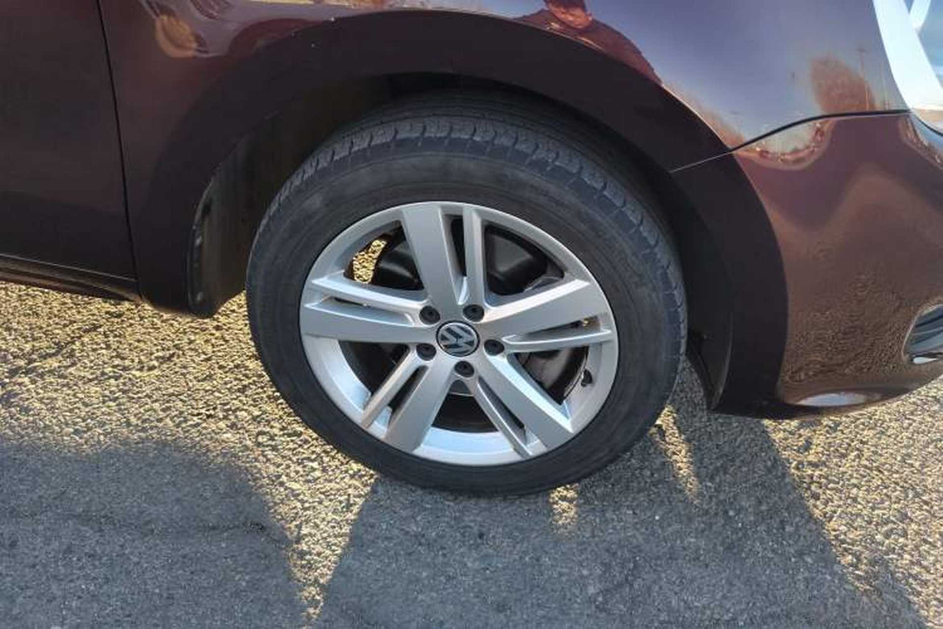 Used Volkswagen Sharan 2019 380TSI Comfort Edition 7-Seater Right Front Wheel Hub