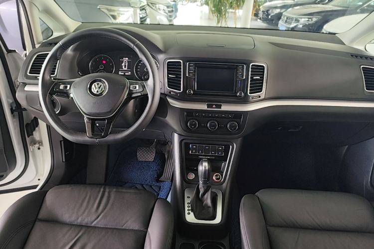 Used Volkswagen Sharan 2019 380TSI Comfort Edition 7-Seater Center Console