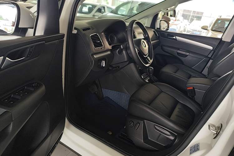 Used Volkswagen Sharan 2019 380TSI Comfort Edition 7-Seater Driver Seat