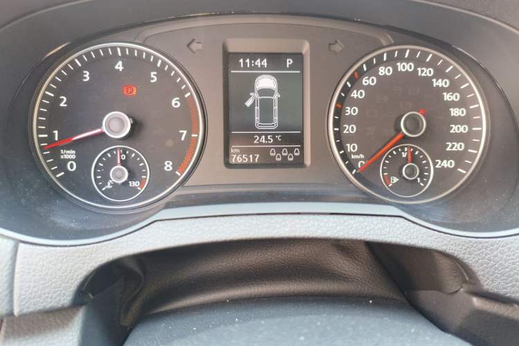 Used Volkswagen Sharan 2019 380TSI Comfort Edition 7-Seater Odometer Close Up