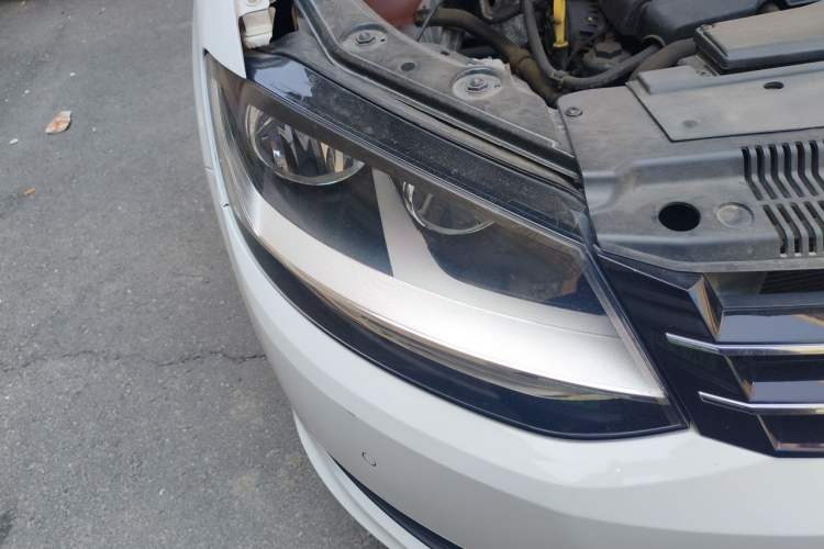 Used Volkswagen Sharan 2019 380TSI Comfort Edition 7-Seater Right Front Headlight