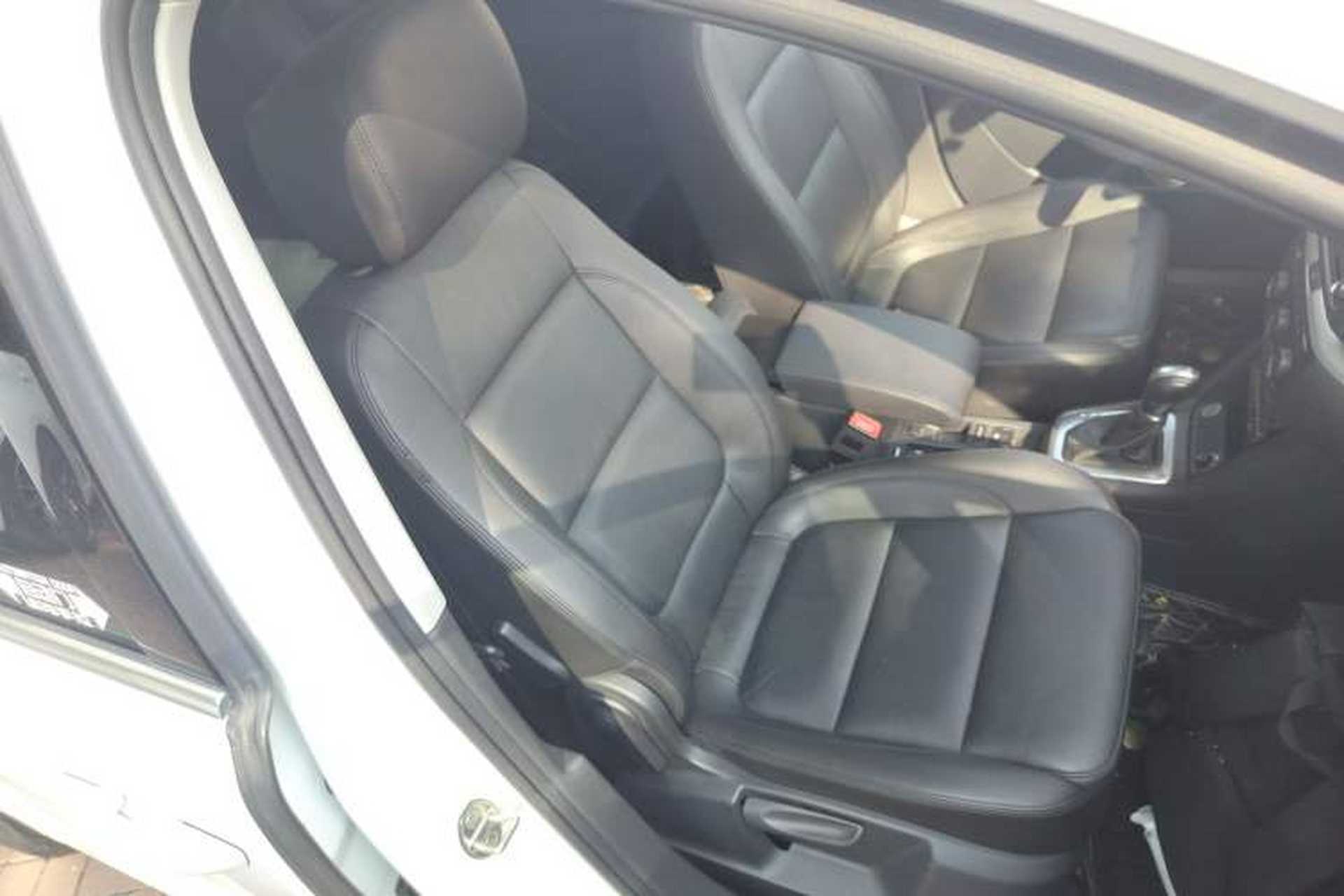Used Volkswagen Sharan 2019 380TSI Comfort Edition 7-Seater Right Front Seat