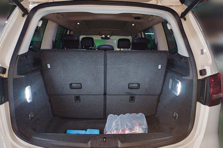 Used Volkswagen Sharan 2019 380TSI Comfort Edition 7-Seater Trunk