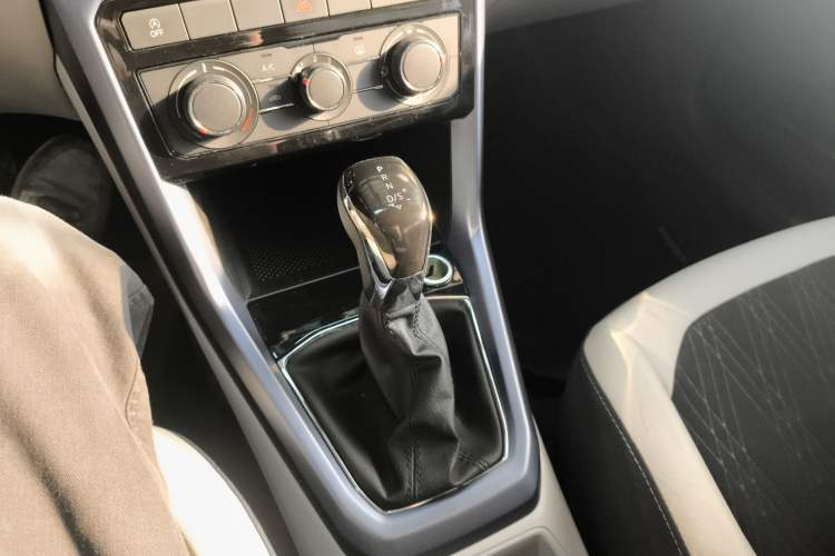 Used Volkswagen T-Cross 2019 280TSI DSG Comfort Edition Gear Lever