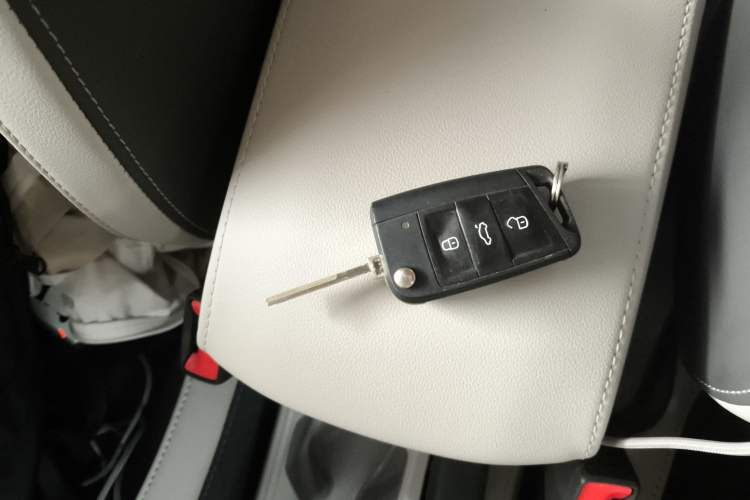 Used Volkswagen T-Cross 2019 280TSI DSG Comfort Edition Vehicle Key