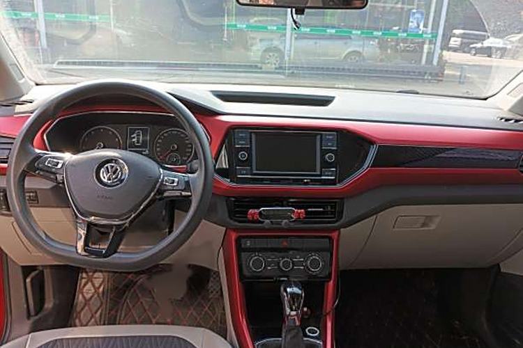 Used Volkswagen T-Cross 2019 1.5L Automatic Comfort Edition Interior 1