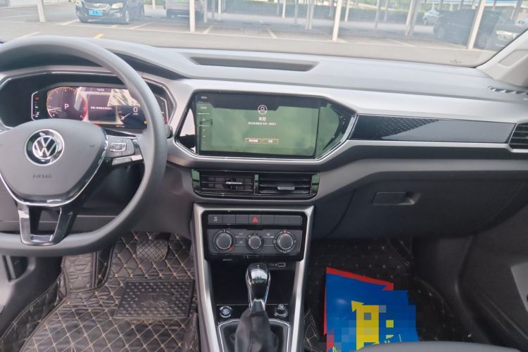 Used Volkswagen T-Cross 2023 300TSI DSG Comfort Edition Audio And AC Panel