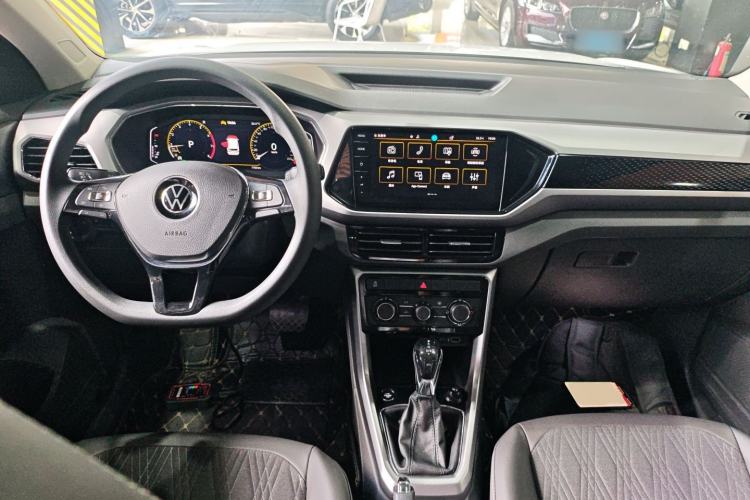 Used Volkswagen T-Cross 2023 280TSI DSG Comfort Edition Center Console