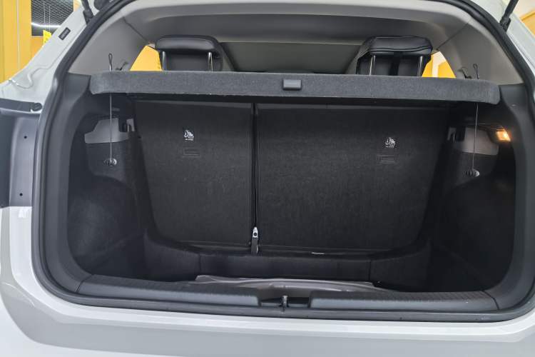 Used Volkswagen T-Cross 2019 1.5L Automatic Comfort Edition Interior 3