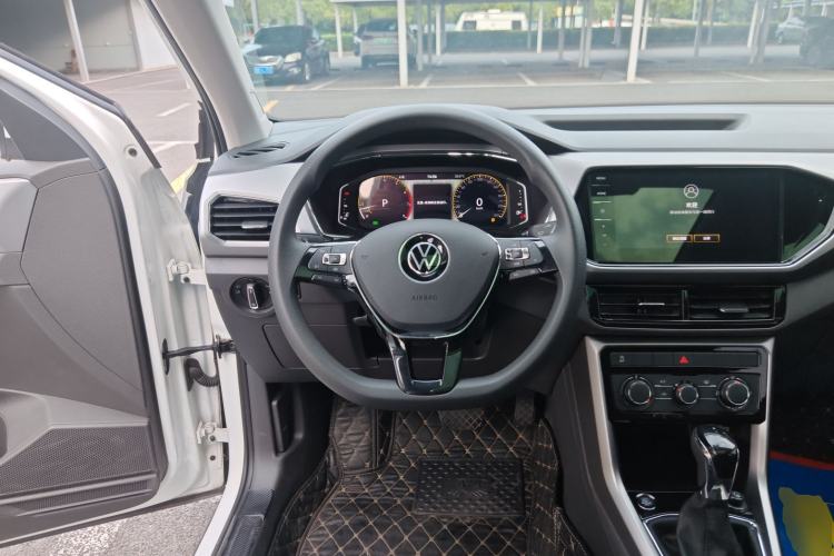 Used Volkswagen T-Cross 2023 300TSI DSG Comfort Edition Steering Wheel