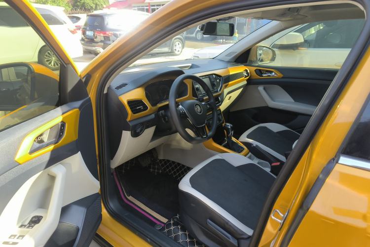 Used Volkswagen T-Cross 2019 1.5L Automatic Comfort Edition Interior 1