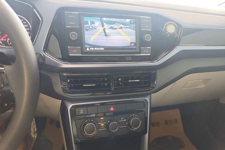 Used Volkswagen T-Cross 2019 280TSI DSG Comfort Edition Audio And AC Panel