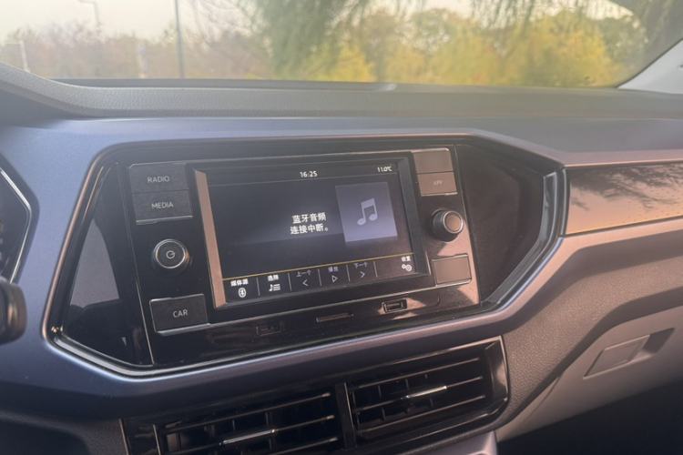Used Volkswagen T-Cross 2019 280TSI DSG Comfort Edition Audio And AC Panel