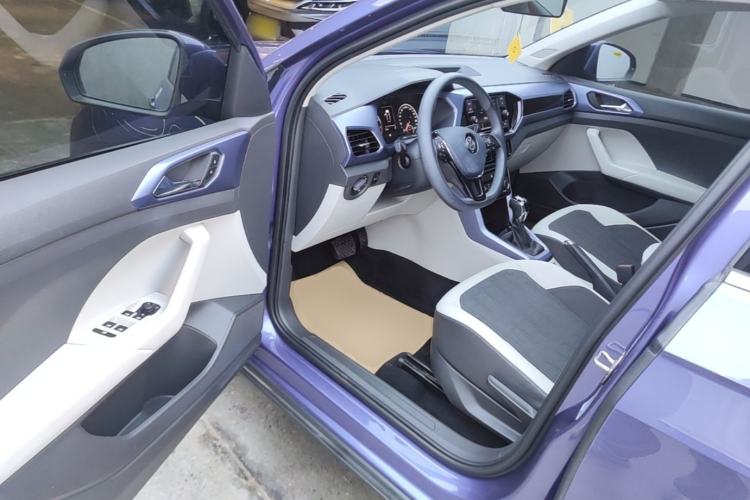 Used Volkswagen T-Cross 2019 1.5L Automatic Comfort Edition Driver Seat