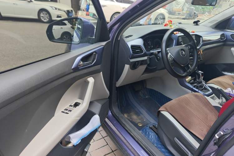 Used Volkswagen T-Cross 2019 280TSI DSG Comfort Edition Driver Seat
