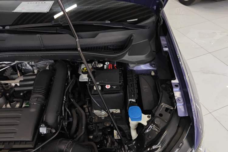 Used Volkswagen T-Cross 2019 280TSI DSG Comfort Edition Engine Bay Left