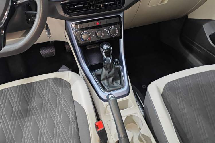 Used Volkswagen T-Cross 2019 280TSI DSG Comfort Edition Gear Lever