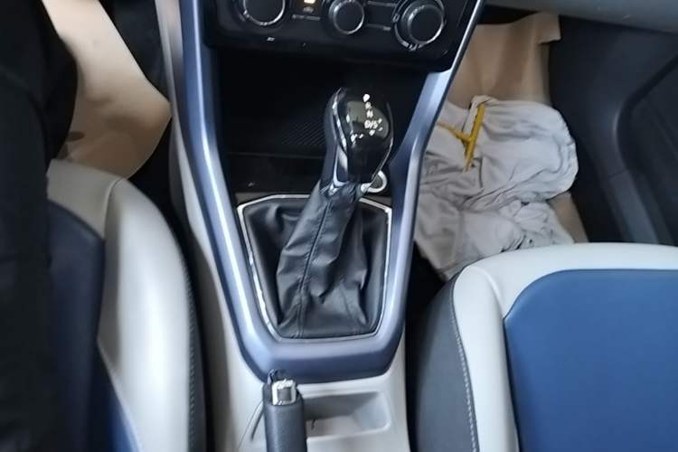 Used Volkswagen T-Cross 2019 280TSI DSG Comfort Edition Gear Lever