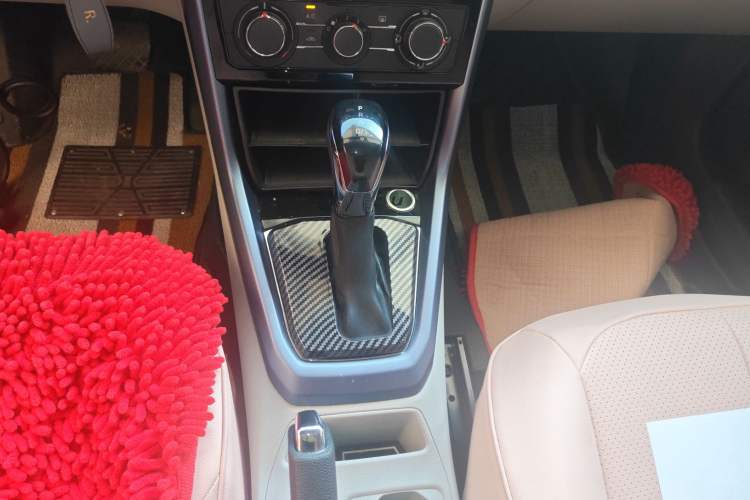 Used Volkswagen T-Cross 2019 280TSI DSG Comfort Edition Gear Lever
