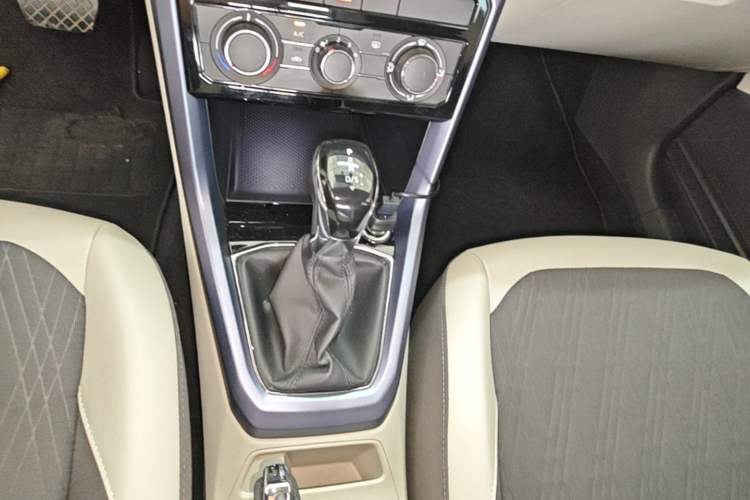 Used Volkswagen T-Cross 2019 1.5L Automatic Comfort Edition Gear Lever