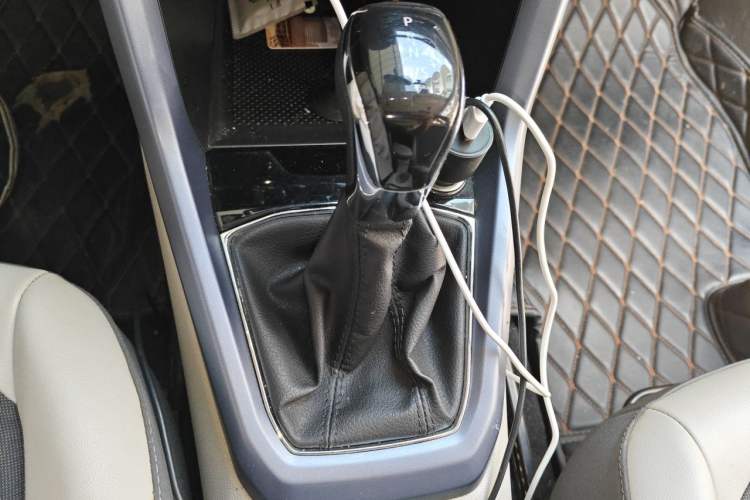 Used Volkswagen T-Cross 2019 280TSI DSG Comfort Edition Gear Lever