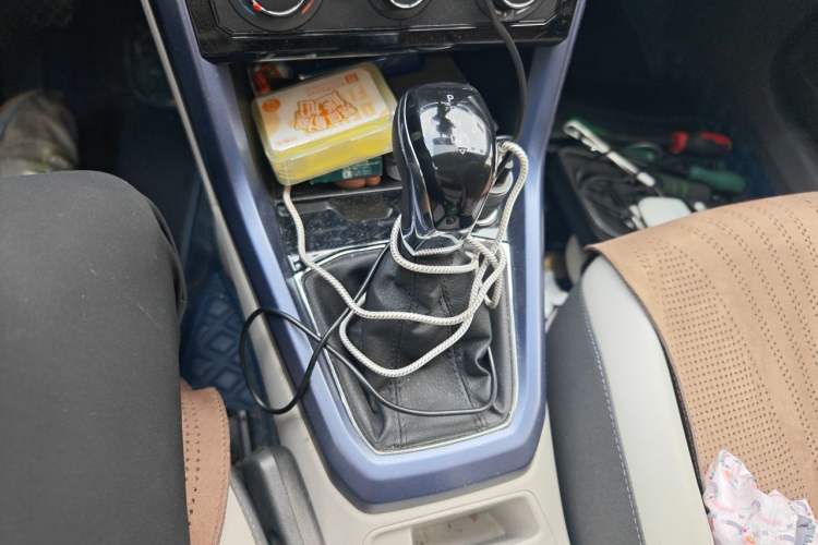Used Volkswagen T-Cross 2019 280TSI DSG Comfort Edition Gear Lever